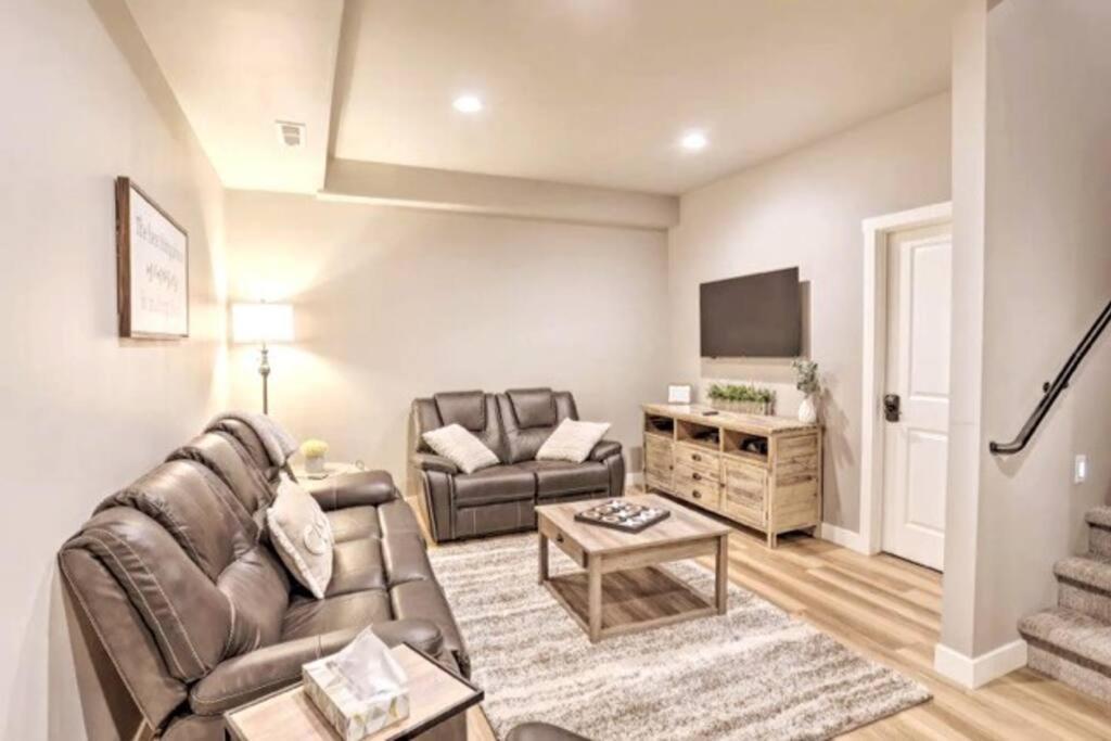 New! Cozy & Modern Spearfish Home Near Downtown! Bagian luar foto