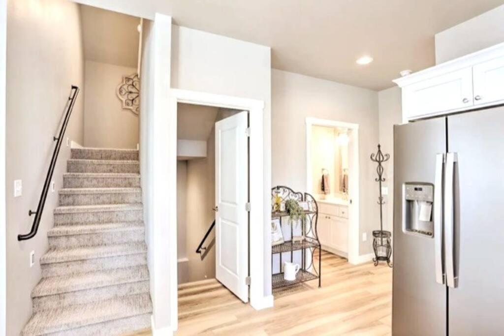New! Cozy & Modern Spearfish Home Near Downtown! Bagian luar foto