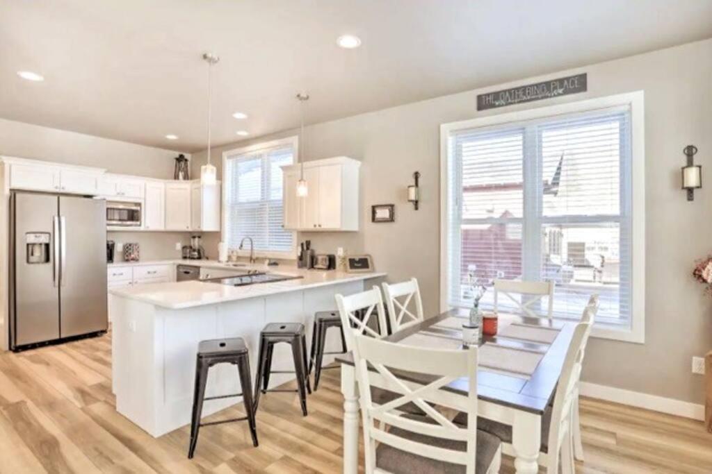 New! Cozy & Modern Spearfish Home Near Downtown! Bagian luar foto