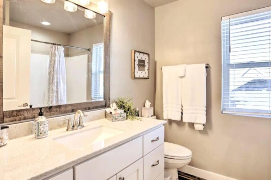 New! Cozy & Modern Spearfish Home Near Downtown! Bagian luar foto